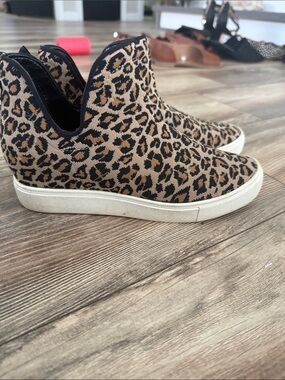 Leopard Print Slip-On Wedge Sneakers - Tan & Black